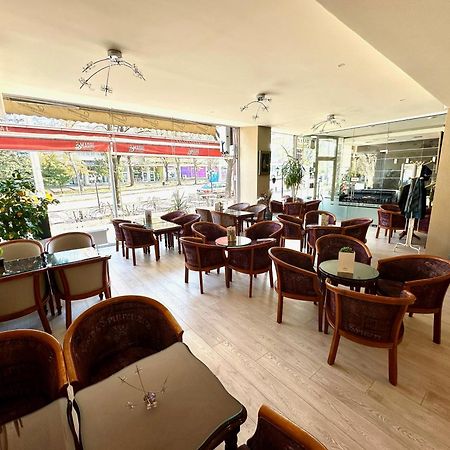 Hotel Cosmos Ruse Exterior foto
