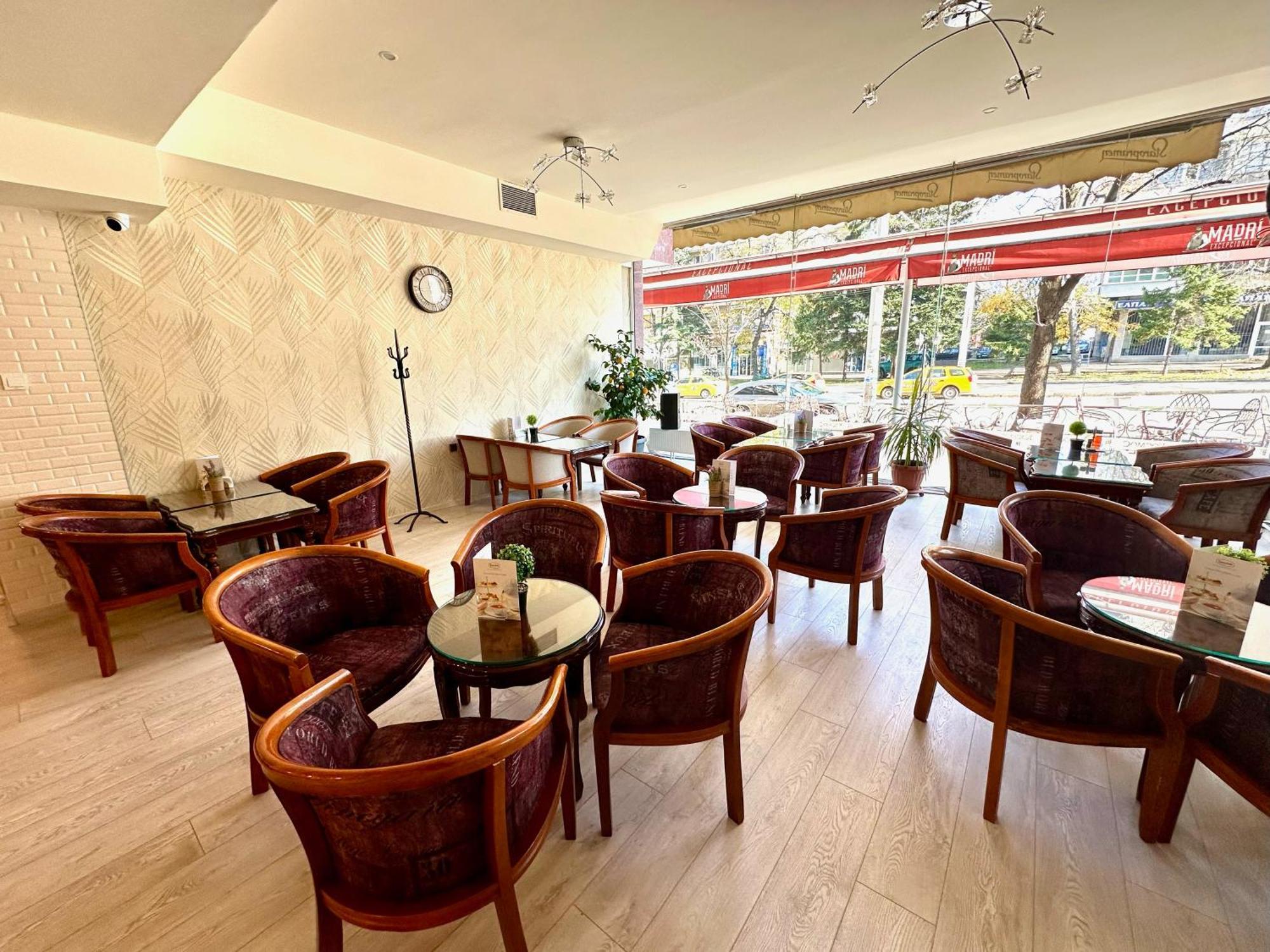 Hotel Cosmos Ruse Exterior foto