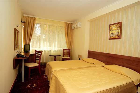 Hotel Cosmos Ruse Exterior foto